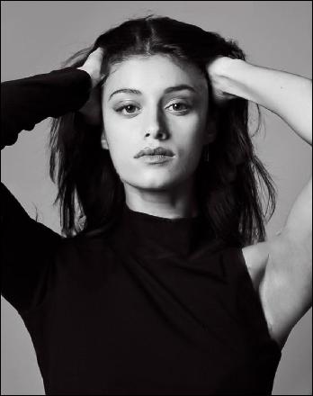 Anya-Chalotra (949x1200, 69 kБ...)