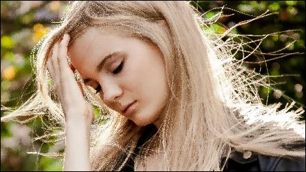 freya-allan-2020-61 (2500x1407, 1422 kБ...)