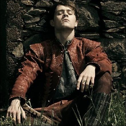 EpxAT7UUAERm1l (489x489, 70 kБ...)